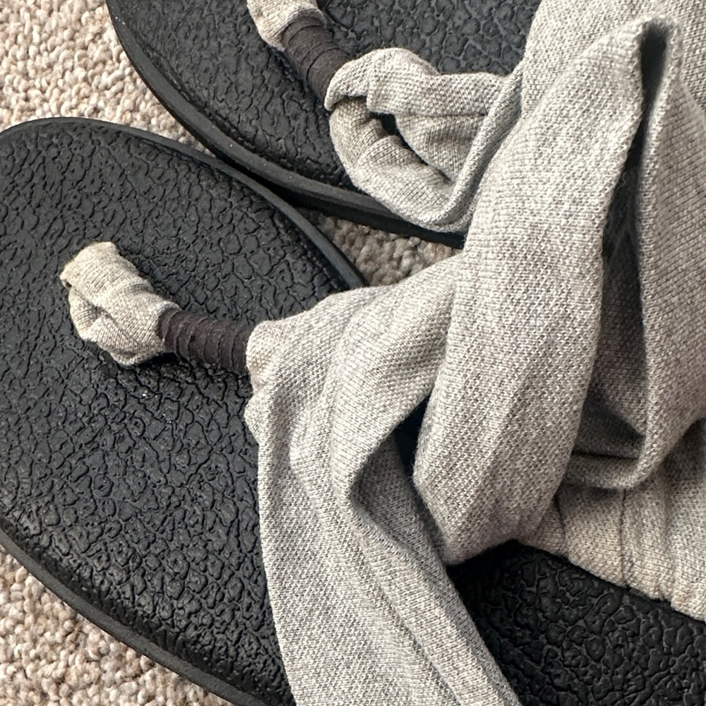 Sanuk Black and Gray Fabric Sandals - Picture 5 of 9